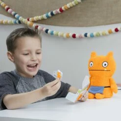 UglyDolls Plysjfigur 24 Cm - Wage -Squishmallows butikk 96648 4 213770 hcbd2de7c