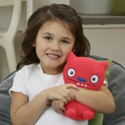 UglyDolls Plysjfigur 24 Cm - Lucky Bat 2 UglyDolls Plysjfigur 24 Cm - Lucky Bat -Squishmallows butikk 96649 3 213771 hcbd2de7c